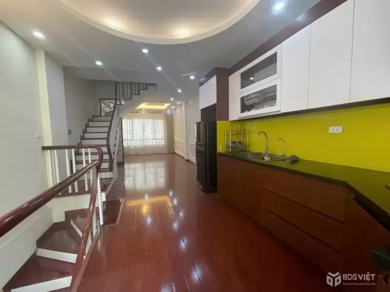 Bán nhà Tây Hồ 60m2, 6 tầng thang máy, mặt tiền đẹp, kinh doanh sầm uất