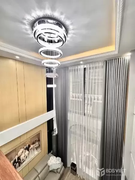 Nhà phố Xuân La 54m2, 6 tầng, thang máy, ô tô đỗ cửa, kinh doanh mọi loại hình