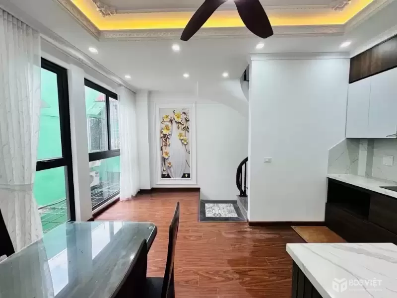 CẦU GIẤY 41M x6 TẦNG GIÁ 9,350 TỶ,OTO TRÁNH 10M,NGÕ THÔNG