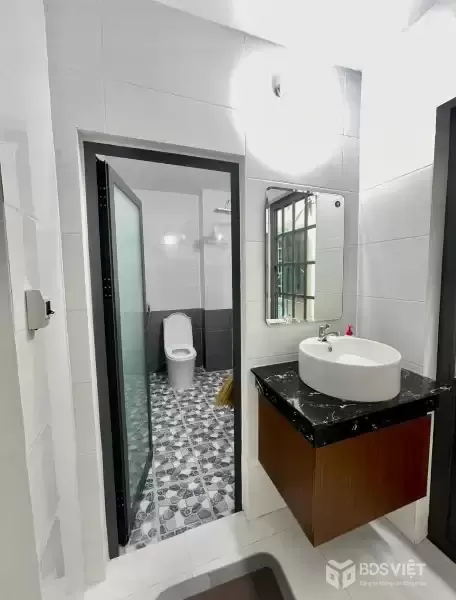 Bán nhà mặt phố Nguyễn Du, Hải Châu, Đà Nẵng. DT 50m2, 4 tầng, 6PN, giá 4.8 tỷ. Sổ đỏ! LH: 0932514255