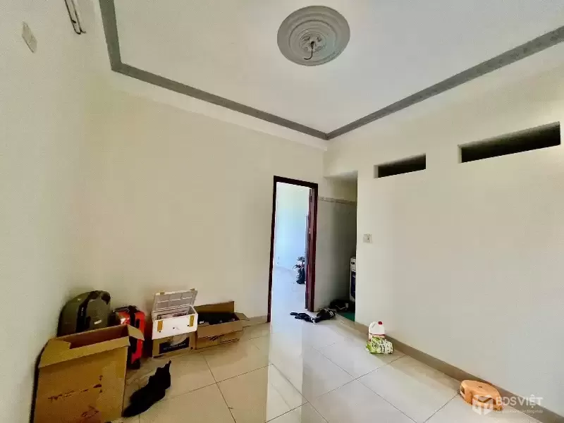 Bán nhà mặt phố Nguyễn Du, Hải Châu, Đà Nẵng. DT 50m2, 4 tầng, 6PN, giá 4.8 tỷ. Sổ đỏ! LH: 0932514255