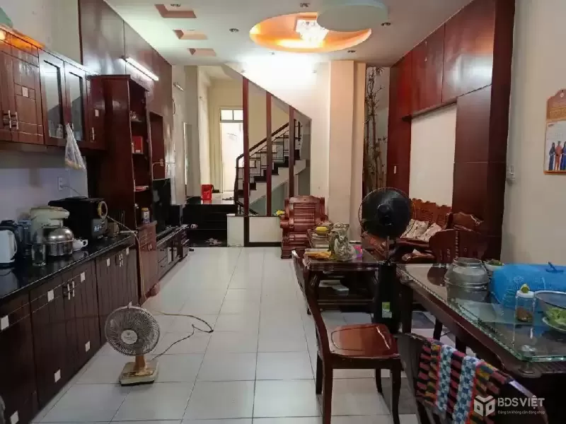 Bán nhà mặt phố Nguyễn Thị Minh Khai, Hải Châu, Đà Nẵng. DT 92m2, 4 tầng, 20 tỷ, Sổ Đỏ. LH: 0932514255