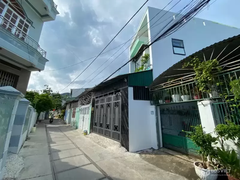 Bán đất tặng nhà cấp 4 toạ lạc tại Hoà Tây - phường Bắc Nha Trang