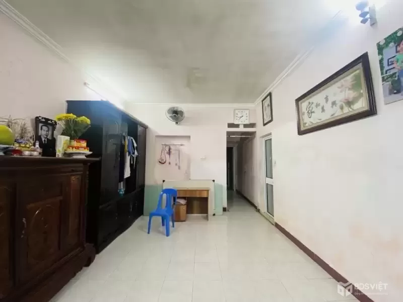 TẬP THỂ TẦNG 1 CẦU GIÁY DT 80M 3 NGỦ  2 WC GIÁ 4,750 TỶ,Ô TÔ ĐỖ NGÀY ĐÊM