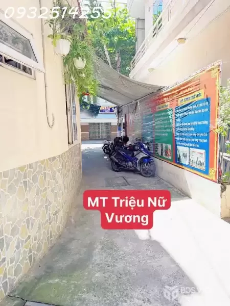 Bán nhà  phố Triệu Nữ Vương, Hải Châu, Đà Nẵng. DT 50m2, 2 tầng, 3PN. Giá 4.4 tỷ, Sổ Đỏ. LH: 0932514255