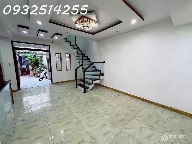 Bán nhà  phố Triệu Nữ Vương, Hải Châu, Đà Nẵng. DT 50m2, 2 tầng, 3PN. Giá 4.4 tỷ, Sổ Đỏ. LH: 0932514255