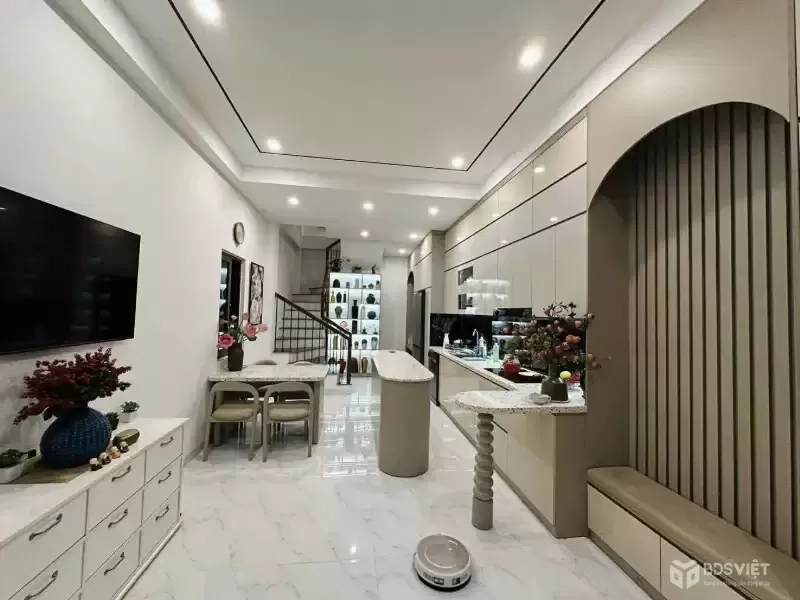 BÁN NHÀ PHỐ TRẠM – DÂN XÂY – FULL NỘI THẤT NHẬP KHẨU