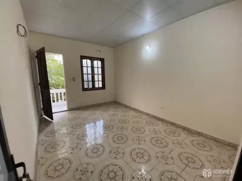 Lạc Long Quân - dân xây - lô góc - 70m - 11,7 tỷ