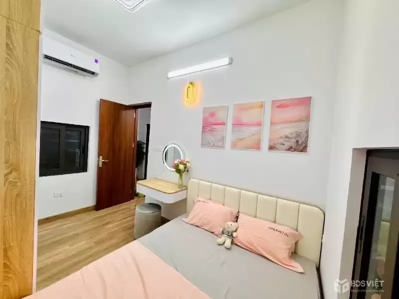 NGỌC HÀ 18/32M GIÁ CHỈ 5,1 TỶ-FULL NỘI THẤT ĐẸP,NGÕ THÔNG,GÀN HỒ Ô TÔ TRÁNH