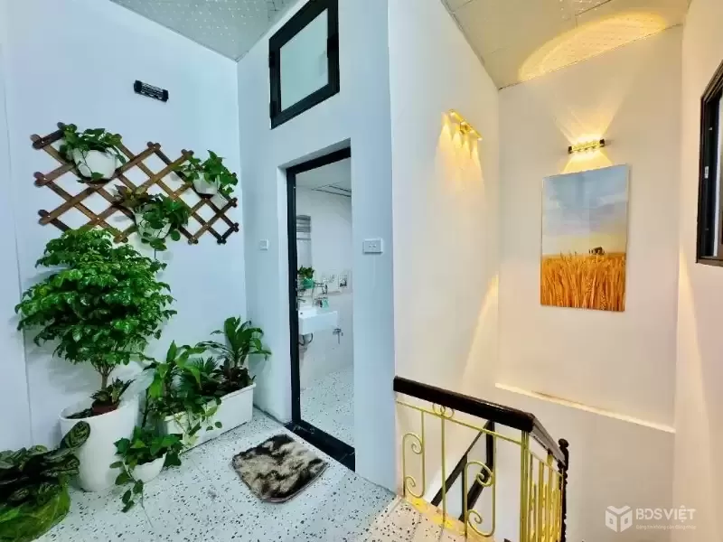 NGỌC HÀ 18/32M GIÁ CHỈ 5,1 TỶ-FULL NỘI THẤT ĐẸP,NGÕ THÔNG,GÀN HỒ Ô TÔ TRÁNH