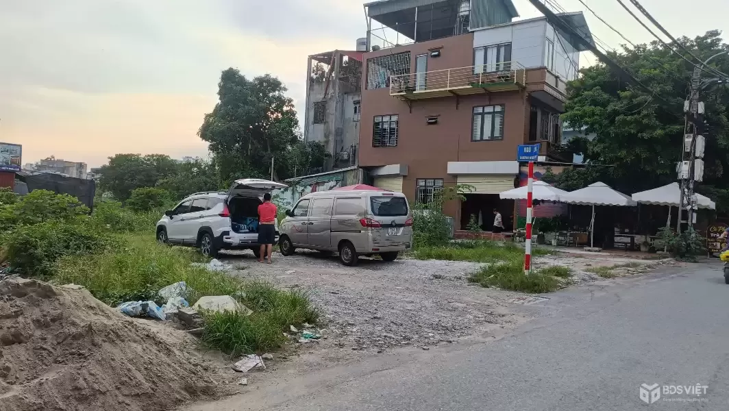 CẦN BÁN LÔ ĐẤT MẶT NGÕ - Ô TÔ TRÁNH - KINH DOANH NGỌC THỤY LONG BIÊN