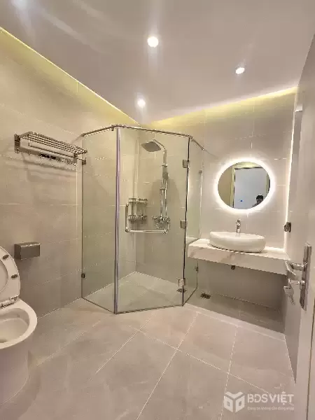HÀNG HÓT - KHU PHÂN LÔ NGỌC THỤY 5 TẦNG THANG MÁY FULL NỘI THẤT - GẦN CÔNG VIÊN Ở SƯỚNG