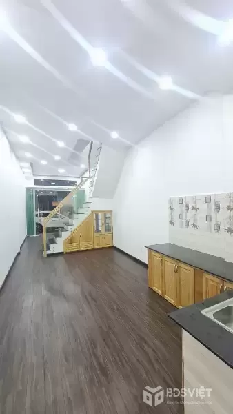 bán nhà 2 tâng đep mặt tièn Trần Nguyên Hãn giá 7,2 tỷ