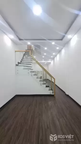 bán nhà 2 tâng đep mặt tièn Trần Nguyên Hãn giá 7,2 tỷ