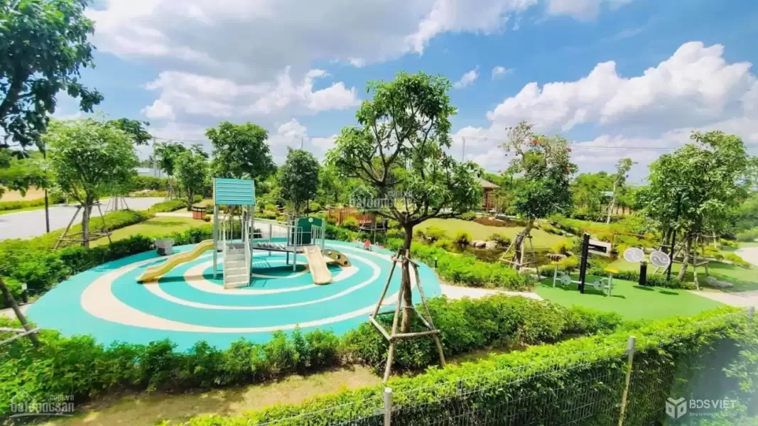 Dựa trên vòng kết nối xã hội của bạn: bạn bè, đồng nghiệp, người cùng tầng lớp, độ tuổi, nghề nghiệp
