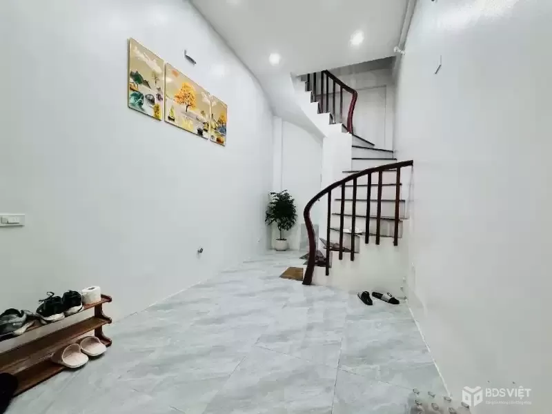 ĐỘI CẤN 22M x7 TẦNG CHỈ 5,85 TỶ-LÔ GÓC,3 THOÁNG,NGÕ THÔNG,GẦN PHỐ,TRƯỚC NHÀ 4M
