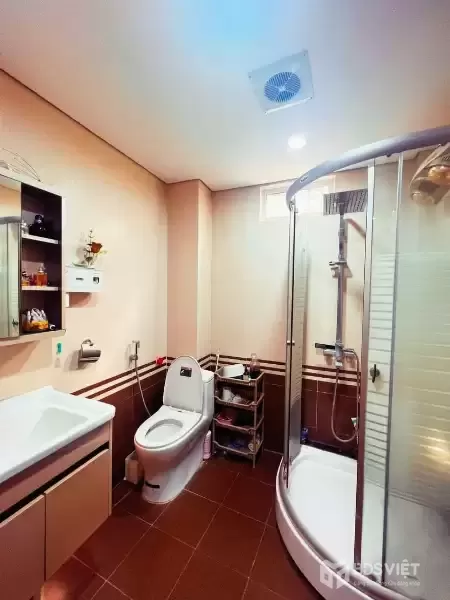 BÁN NHÀ TRUNG TÂM HỌC VIÊN TÀI CHÍNH - DT42M2 - 6 TẦNG - GIÁ 9 TỶ - NGÕ Ô TÔ - KINH DOANH