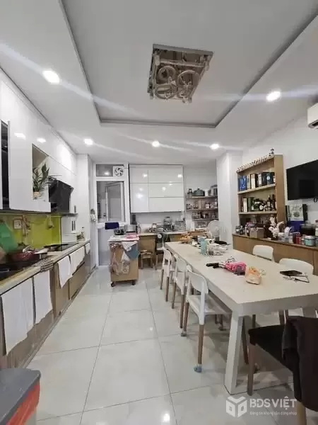 Nhà HXH Đường Trường Sa Phường 13 Phú Nhuận Cũ.