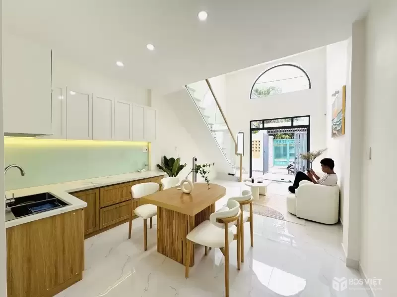 Mới Đẹp Thiết Kế Hiện Đại HXH 64m² (4 x 16m) Gồm 3PN Giá Nhỉnh 4 Đồng