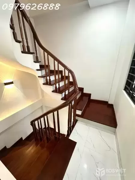 BÁN NHÀ PHỐ LÊ THANH NGHỊ – FULL NỘI THẤT – NGÕ THOÁNG – LÔ GÓC ĐẸP. 62x5T