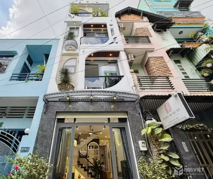 BÁN NHÀ ĐẸP TRUNG TÂM PHƯỜNG  ĐÔNG NGẠC - DT34M2 - 5 TẦNG GIÁ 6 TỶ - GẦN Ô TÔ