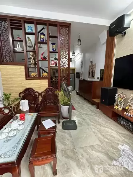 BÁN NHÀ ĐẸP TRUNG TÂM PHƯỜNG  ĐÔNG NGẠC - DT34M2 - 5 TẦNG GIÁ 6 TỶ - GẦN Ô TÔ