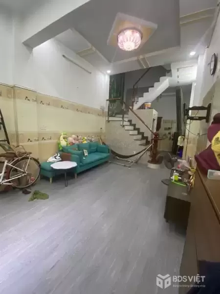 Bán nhà 4 tầng 38m2, 4PN-4WC, sát mặt tiền, Ngay Chiến Lược, gần Tỉnh Lộ 10, chỉ hơn 4 tỷ