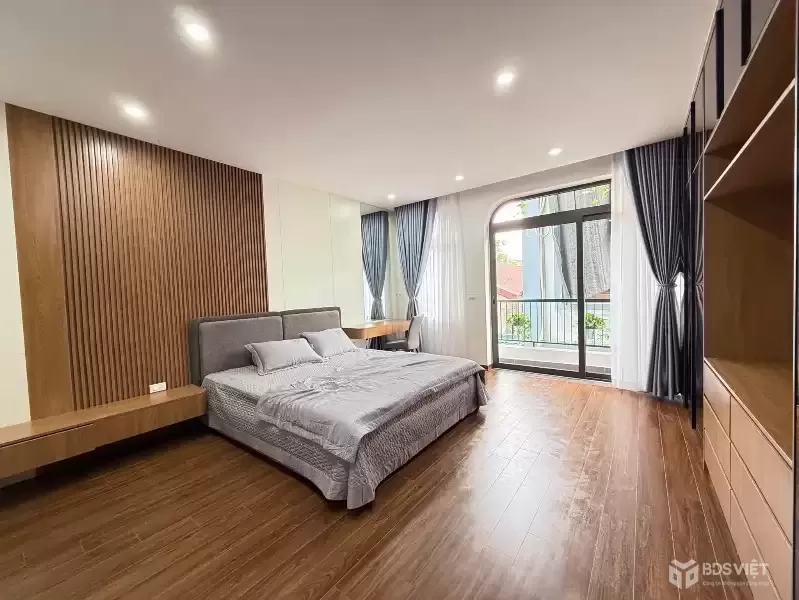 Nhà Phố Tây Hồ - Thiết Kế Đẳng Cấp - Thang Máy - 7 tầng - nhỉnh 12 tỷ.