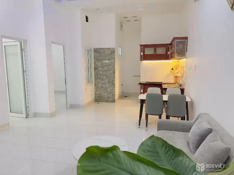Bán nhà vị trí đẹp gần biển diện tích ngang 7,5m, tổng hơn 80m², thiết kế thoáng mát hiện đại