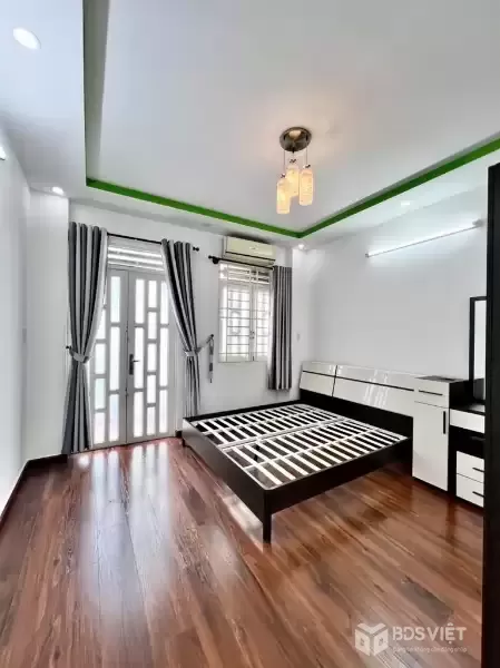Bán nhà 4 tầng đẹp 36m2 (4x9), Hẻm xe tải Lê Văn Quới, Gần Ngã Tư Bốn Xã, chỉ hơn 4 tỷ