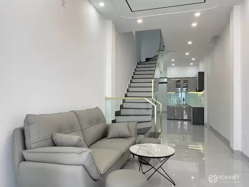 Cần bán: Nhà 3 tầng mới 100%, 4PN, sổ hồng hoàn công — Hẻm 24 Lương Định Của.cách biển 3.5km