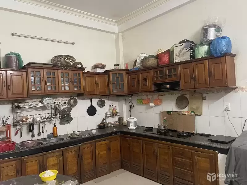 Nhà 4 tầng Lê Mạnh Trinh 103m2 sát biển, 9PN, ô tô đỗ, kinh doanh tốt