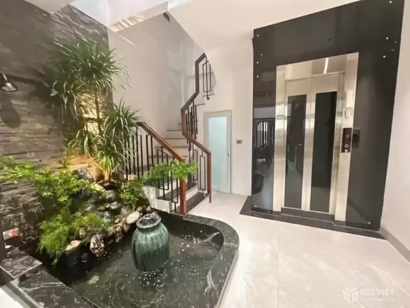 NHÀ MỚI Ô TÔ THANG MÁY NGỌC THỤY LONG BIÊN