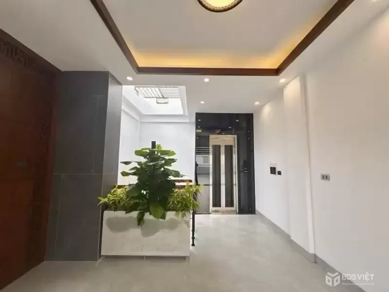 NHÀ MỚI Ô TÔ THANG MÁY NGỌC THỤY LONG BIÊN