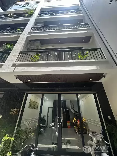 BÁN NHÀ 6 TẦNG THANG MÁY - NGỌC LÂM - OTO ĐỖ CỬA