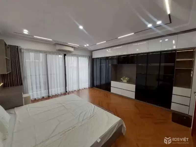 BÁN NHÀ 6 TẦNG THANG MÁY - NGỌC LÂM - OTO ĐỖ CỬA