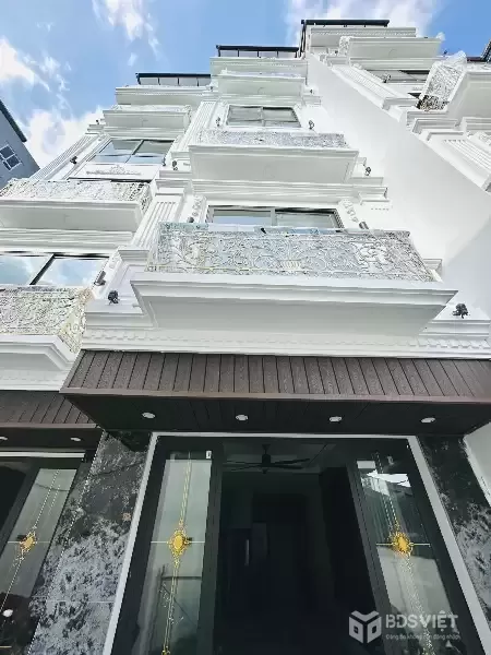 Bán nhà Bát Khối, Long Biên , thang máy