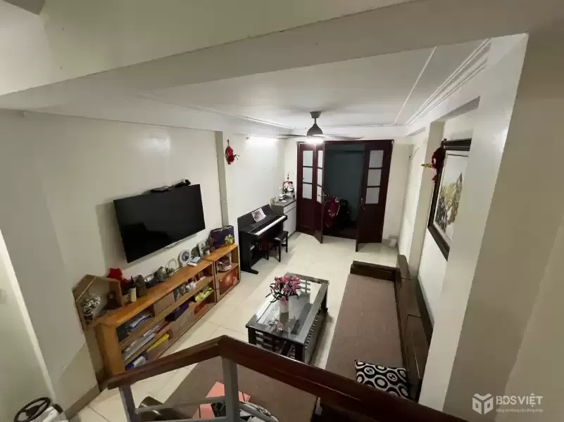 BÁN NHÀ ĐẸP – PHỐ HOÀNG MAI, ngõ thông - ba gác chạy vù vù, 36m2*5 tầng CHỈ CÓ 7,2T