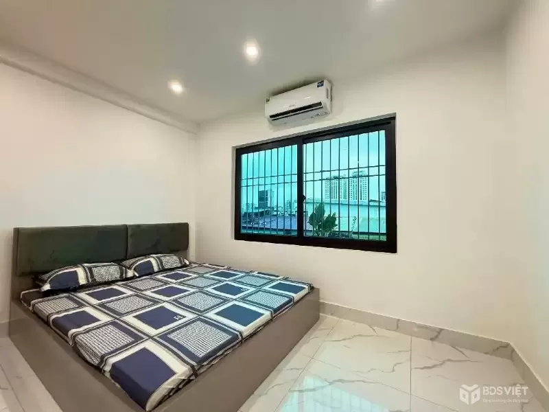 TẬP THỂ NGHĨA TÂN CẦU GIÂY DT 81M 2 NGỦ 2 WC GIÁ 3 TỶ 950