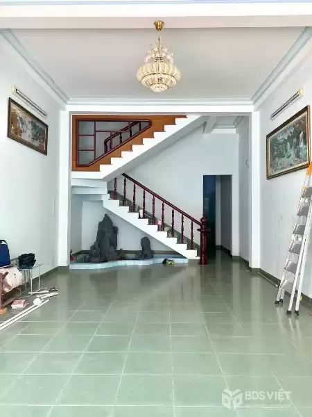 Bán nhà 4 tầng mặt tiền đường Chu Văn An, Xương Huân, Nha Trang.