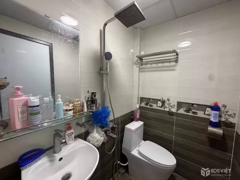 NGUYỄN KHANG 51M CHỈ 7,9 TỶ NHÀ ĐẸP,FULL NỘI THẤT,GẦN BÃI GỦI XE,NGÕ THÔNG