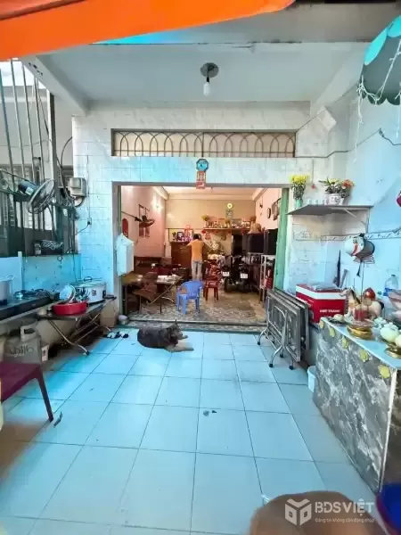 Bán Nhà Mặt Tiền KD Đường Ỷ Lan, Tân Phú - DT 82m2 (4 x 20.5)m - 4 Tầng