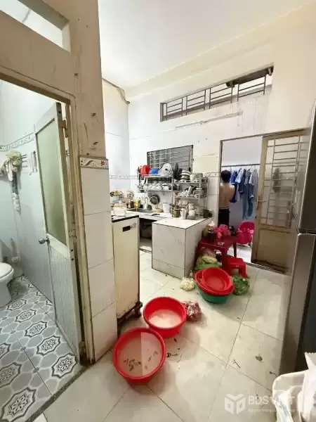 Bán Nhà Mặt Tiền KD Đường Ỷ Lan, Tân Phú - DT 82m2 (4 x 20.5)m - 4 Tầng