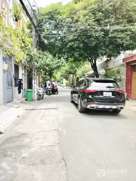 Nhà MT Trần Văn Danh 4 tầng cạnh nhà ga T3