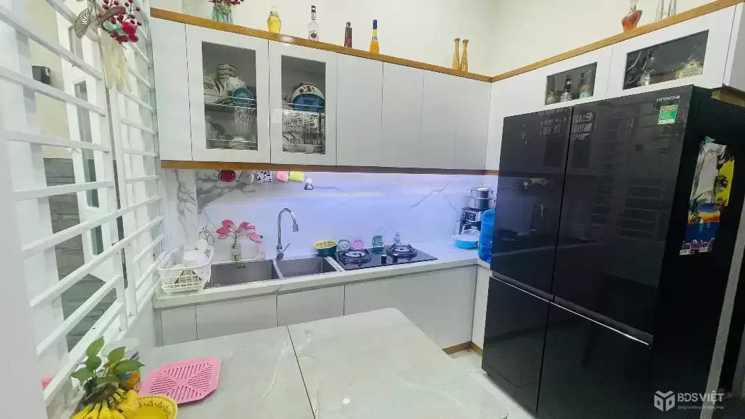 Bán Nhà 3 Tầng Gần Biển Hòn Chồng – Vĩnh Hải, Bắc Nha Trang – Sân Ô Tô, Nội Thất Cao Cấp