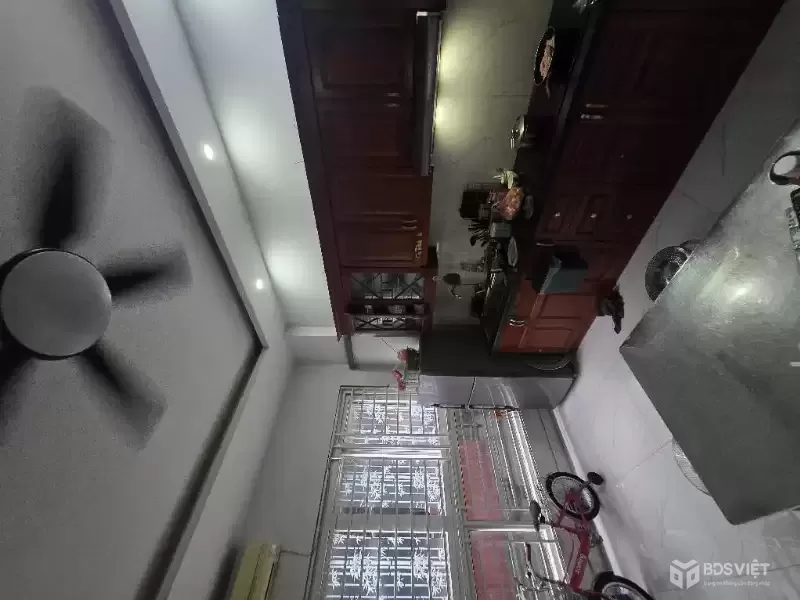 Bán nhà Văn Tiến Dũng 38m2, 5 tầng, ô tô đỗ cửa, gần Đại học Tài nguyên
