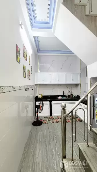 Bán Nhanh nhà 4 tầng hẻm oto Hải Đức