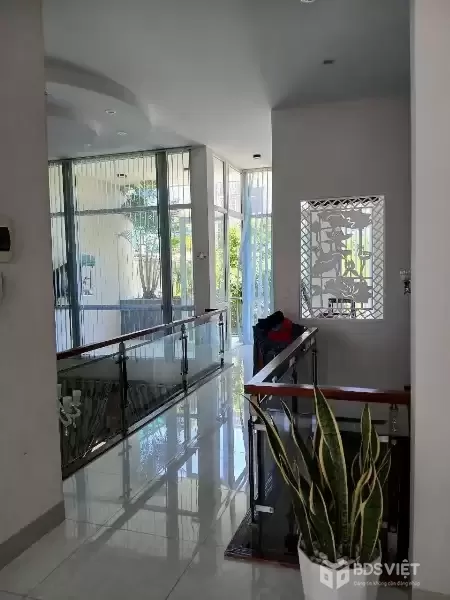 Biệt thự sân vườn gần biển 158m², gara ô tô, giá 9.8 tỷ

Nội dung bài đăng: