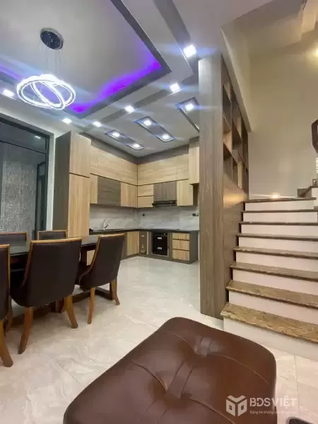 Nhà 2 Tầng, Sổ Hồng Riêng, Chỉ 2.6 Tỷ – Huỳnh Tấn Phát, P. Tân Phú (Q7),