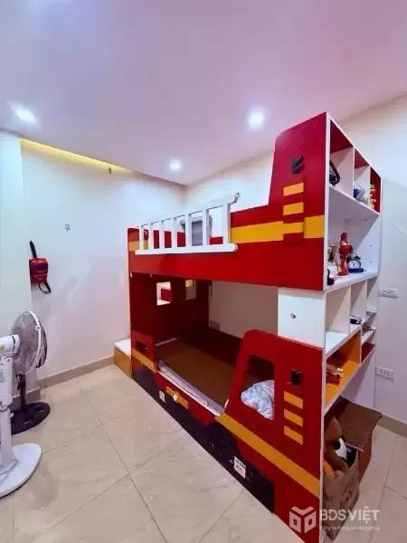 Bán nhà mặt phố Hoàng Quốc Việt 52m2, 6 tầng, mặt tiền 5.2m, kinh doanh đỉnh